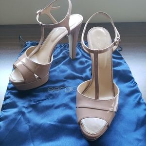 Woman shoes.